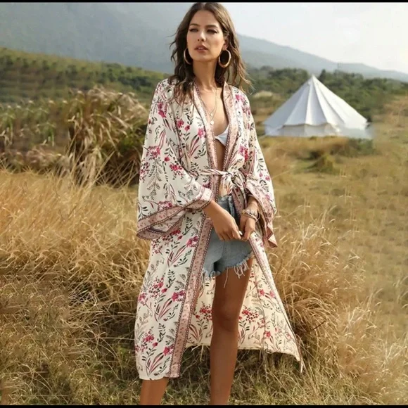 Floral Kimono - Picture 4 of 10